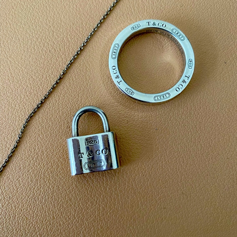 Tiffany 1837® Circle pendant